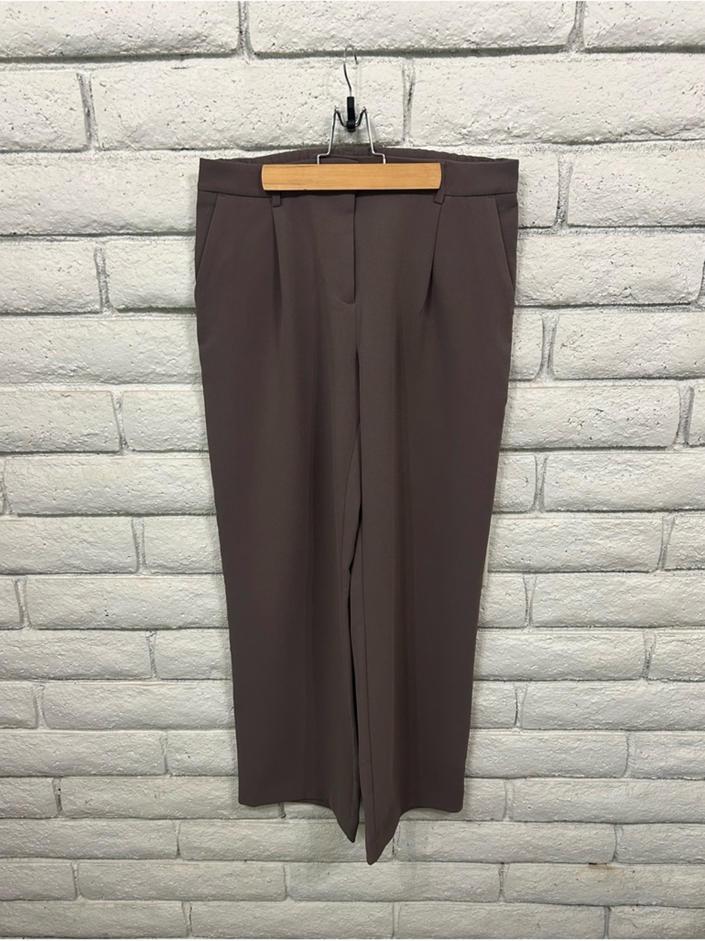 DKNY ‎ Taupe Pleated Elastic Waist Solid Dress Pants for Women Size 8 Regular